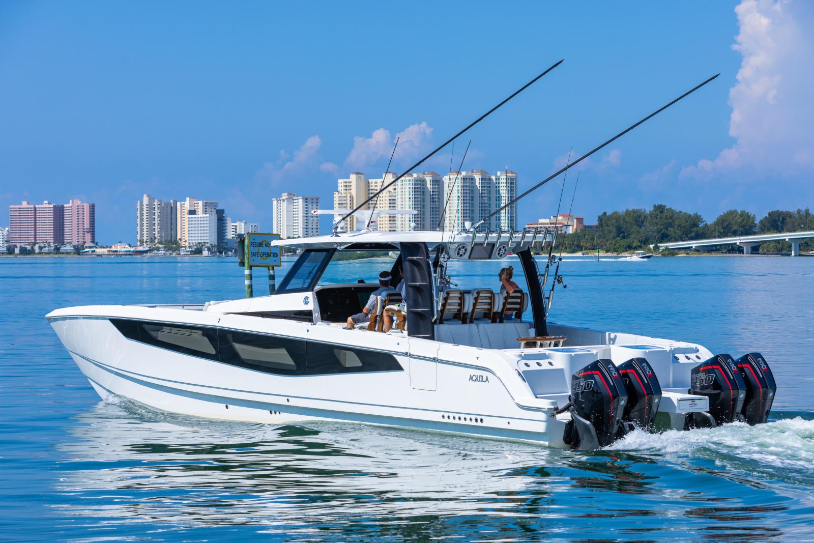 AQUILA 47 MOLOKAI