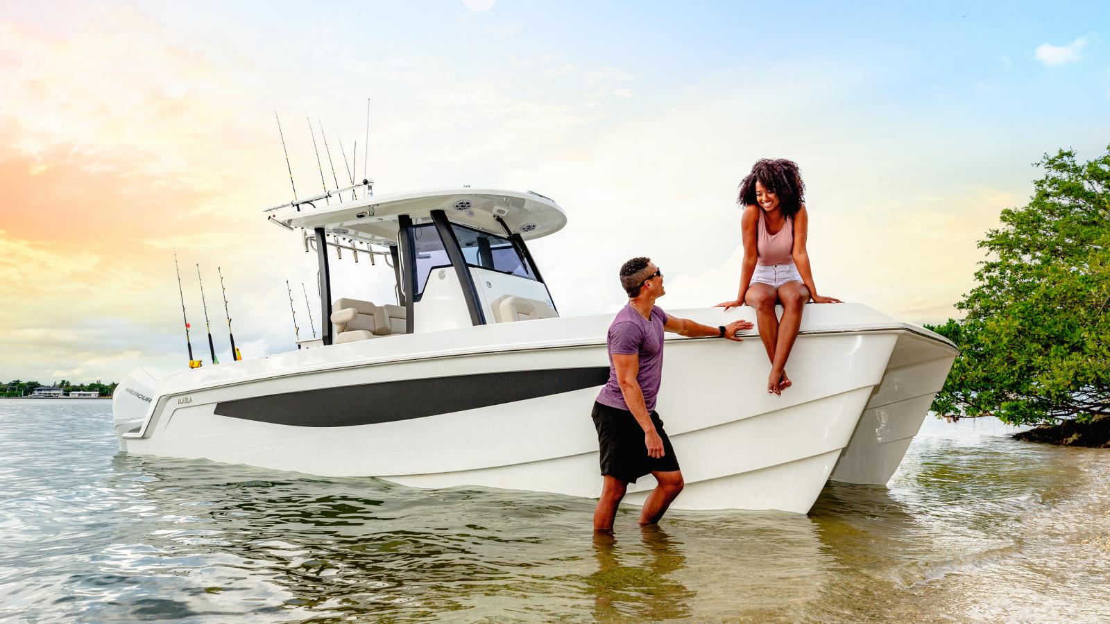 AQUILA 28 MOLOKAI